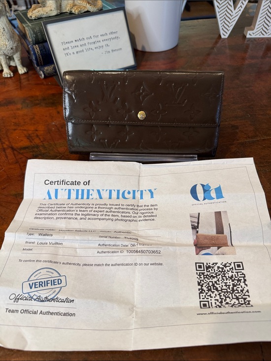 Louis Vuitton Handbags - Louis Vuitton Brown Vernis Patent Leather Continental Wallet